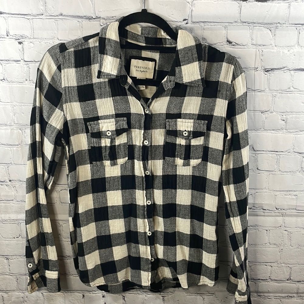 🍁 Women’s Forever 21 Flannel Shirt - Size Small